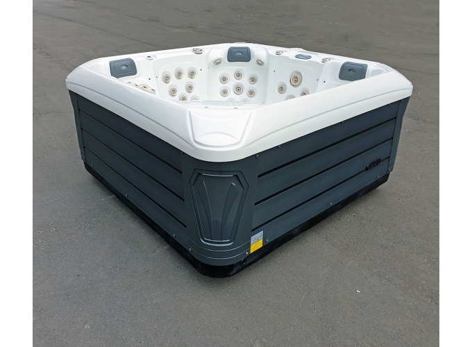 Гидромассажный спа-бассейн JNJ Spas Storm Berlin SPA-637B (рис.1)